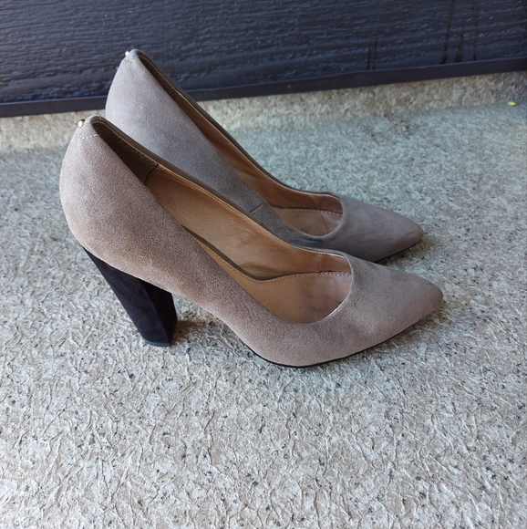 Aldo Heels in Size 8.5 - Picture 4 of 4